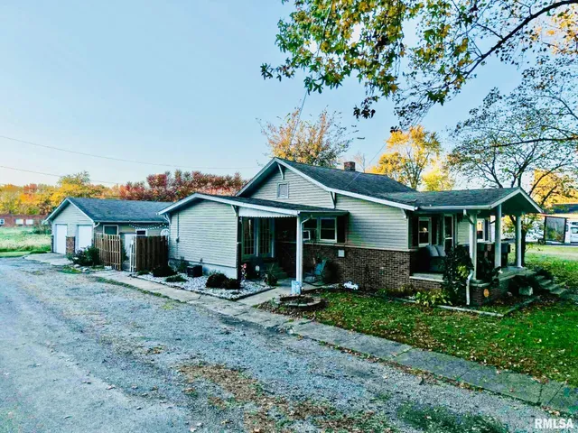 $175,000 | 601 Franklin Avenue, West Frankfort, IL 62896