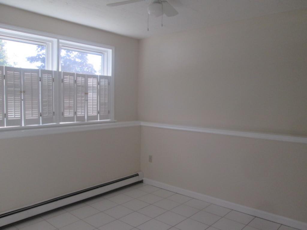 370 Circle Road, Unit 7 Manchester, NH 03103 - Photo 5 of 10