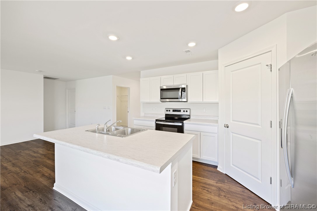 2208 Preakness Court Memphis, IN 47143 - Photo 7 of 35