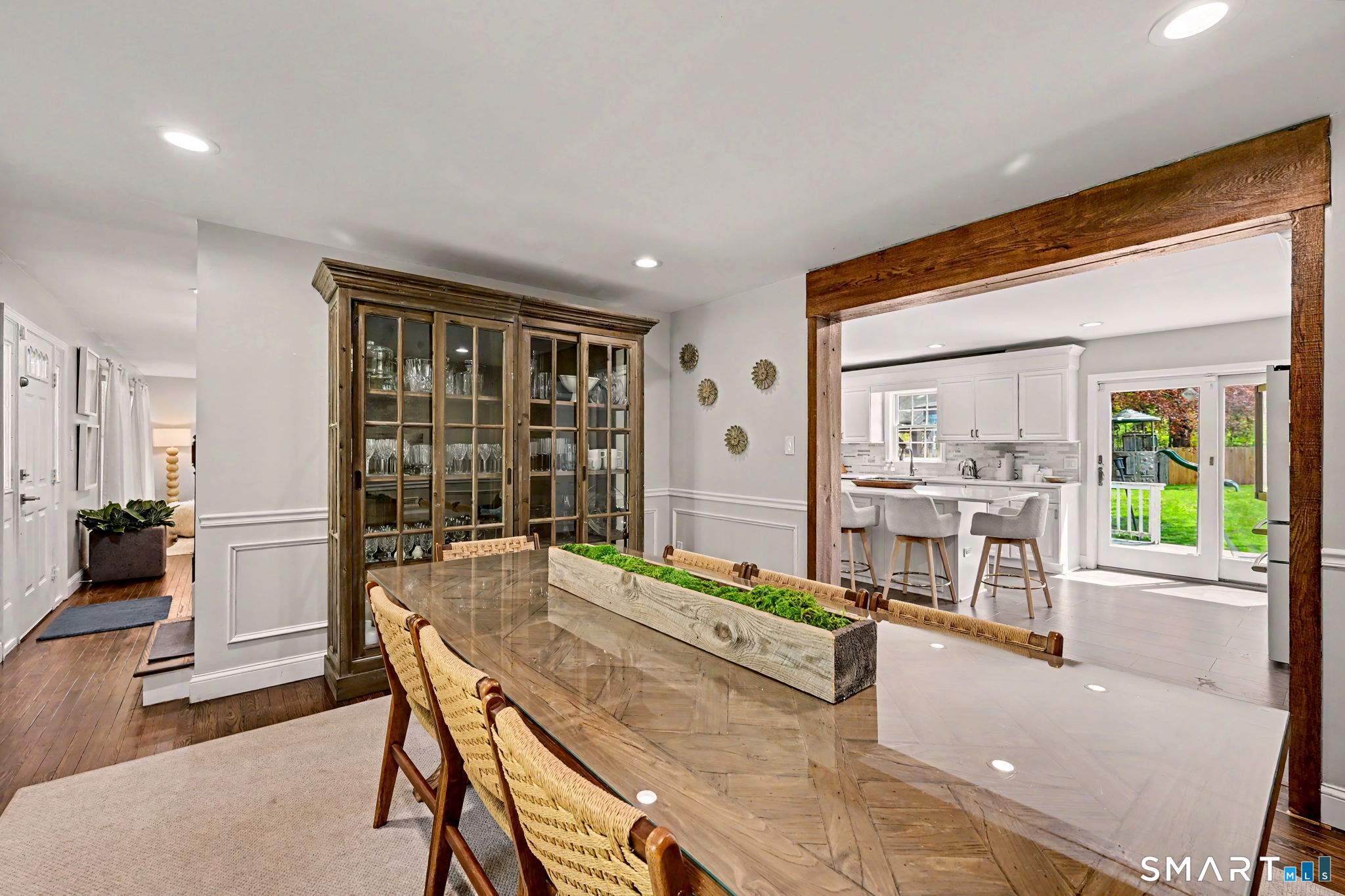 179 West Rocks Road Norwalk, CT 06851 - Photo 10 of 40 Open Dining Space