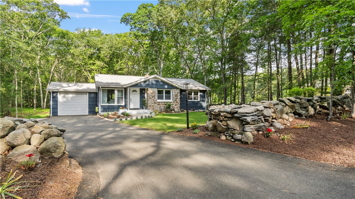 515 Shippeetown Road East Greenwich, RI 02818 - Photo 2 of 37 Gallery Image 2