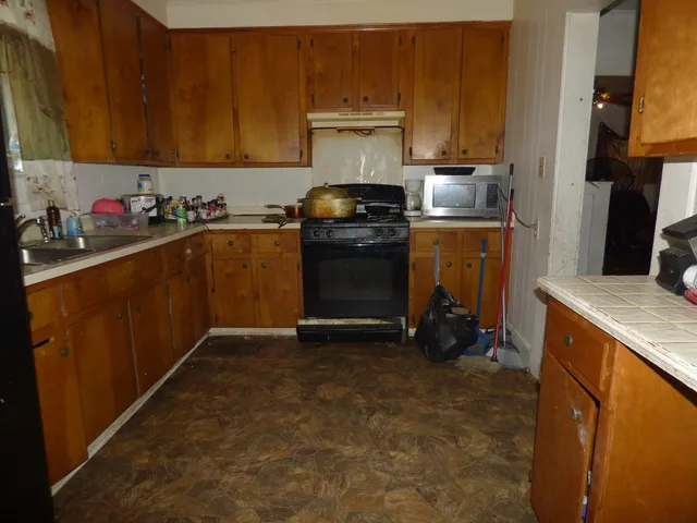 $53,900 | 415 North Magnolia Street, McComb, MS 39648