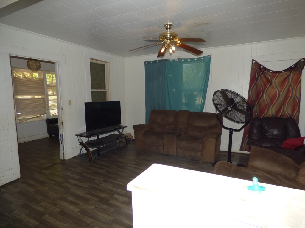 415 North Magnolia Street McComb, MS 39648 - Photo 4 of 20 Photo 4