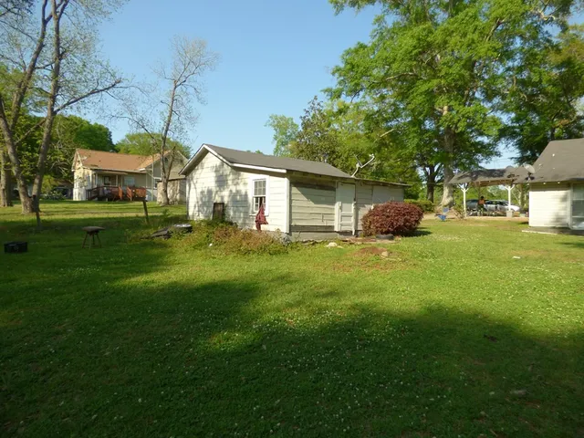 $53,900 | 415 North Magnolia Street, McComb, MS 39648