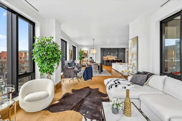$3,025,000 | 21 North May Street, Unit 501, Chicago, IL 60607