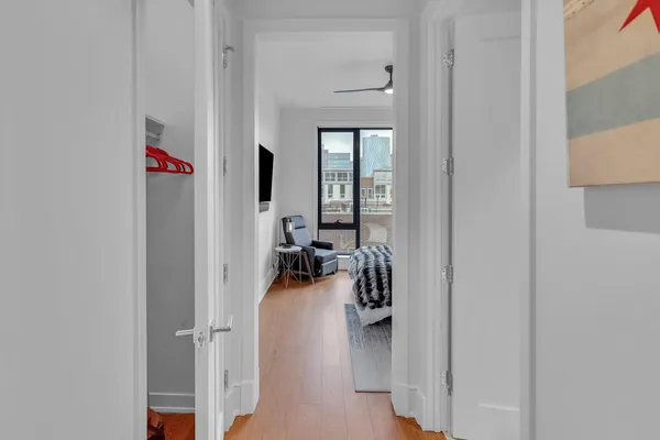 $3,025,000 | 21 North May Street, Unit 501, Chicago, IL 60607