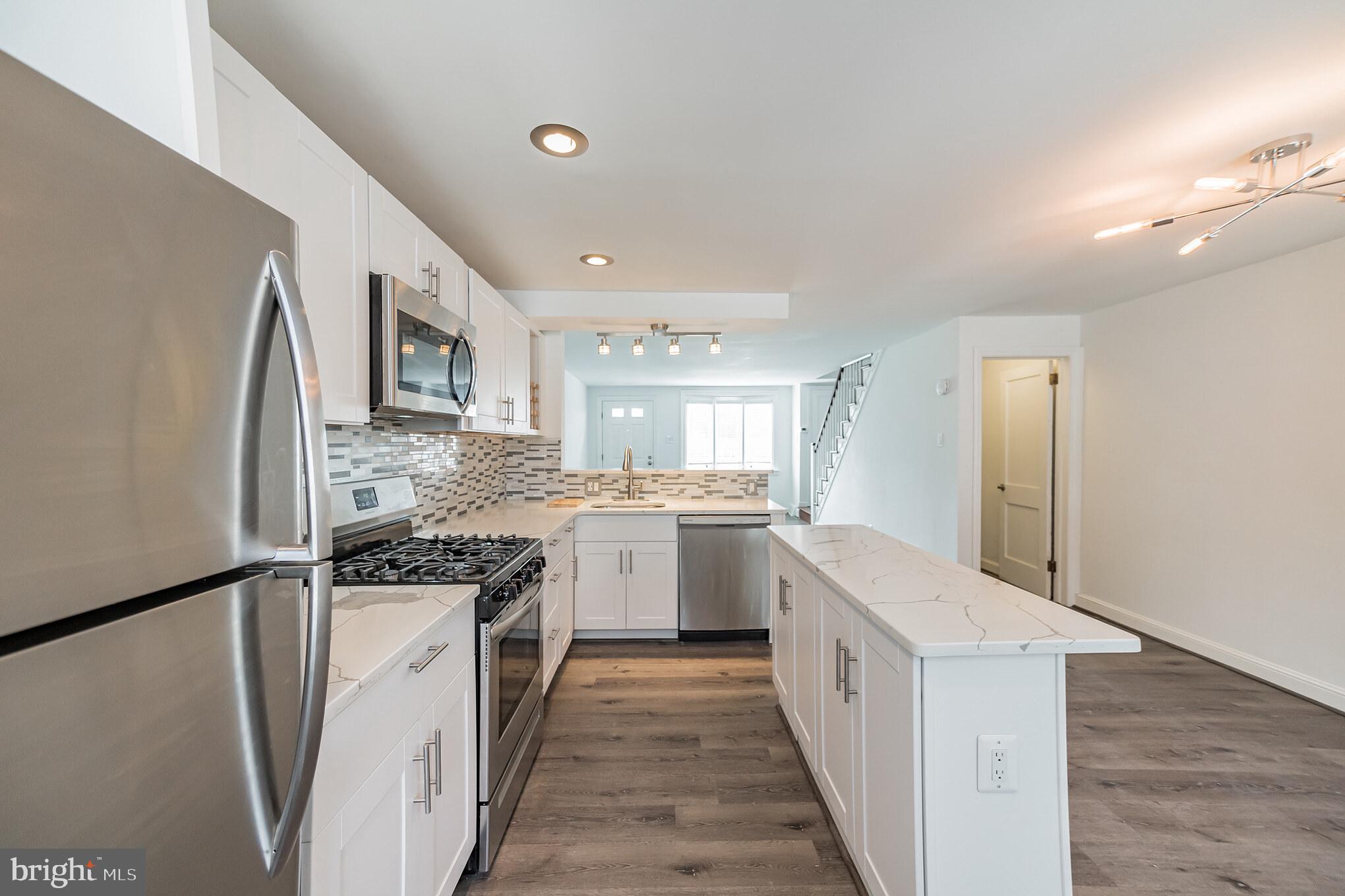 5233 North Springfield Road Clifton Heights, PA 19018 - Photo 5 of 26 Granite Counters
