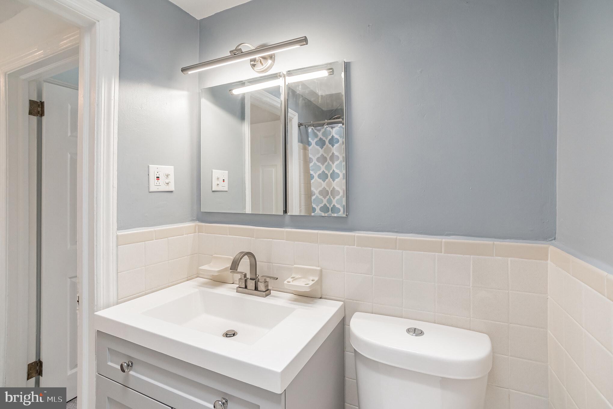 5233 North Springfield Road Clifton Heights, PA 19018 - Photo 10 of 26 Updated Hall Bath