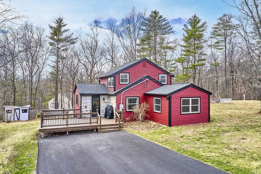26 Tuttle Road Sterling, MA 01564 - Photo 1 of 39