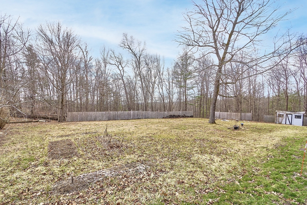 26 Tuttle Road Sterling, MA 01564 - Photo 33 of 39