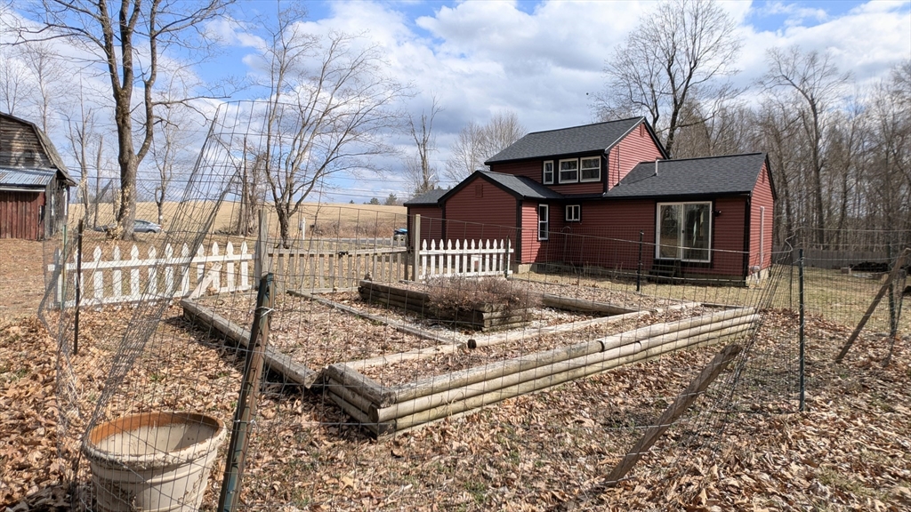 26 Tuttle Road Sterling, MA 01564 - Photo 35 of 39