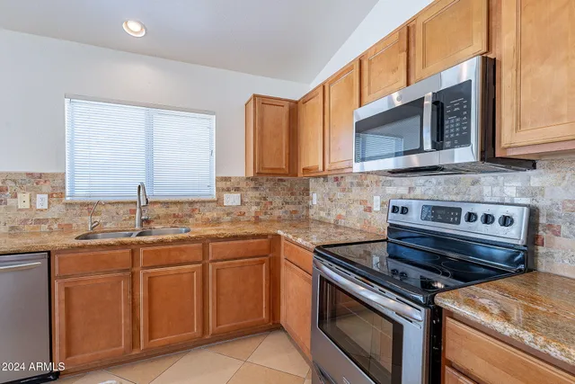 $1,700 | 1338 West Roosevelt Avenue, Coolidge, AZ 85128