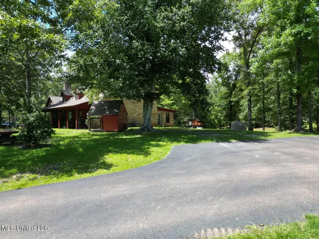 $550,000 | 18159 Highway 15, Decatur, MS 39327