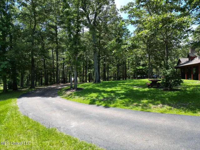 $550,000 | 18159 Highway 15, Decatur, MS 39327