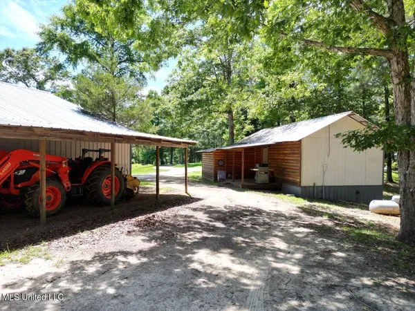 $550,000 | 18159 Highway 15, Decatur, MS 39327