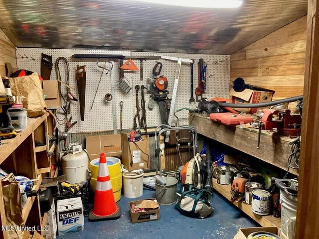 $550,000 | 18159 Highway 15, Decatur, MS 39327