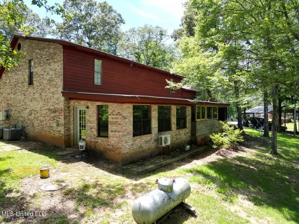 $550,000 | 18159 Highway 15, Decatur, MS 39327