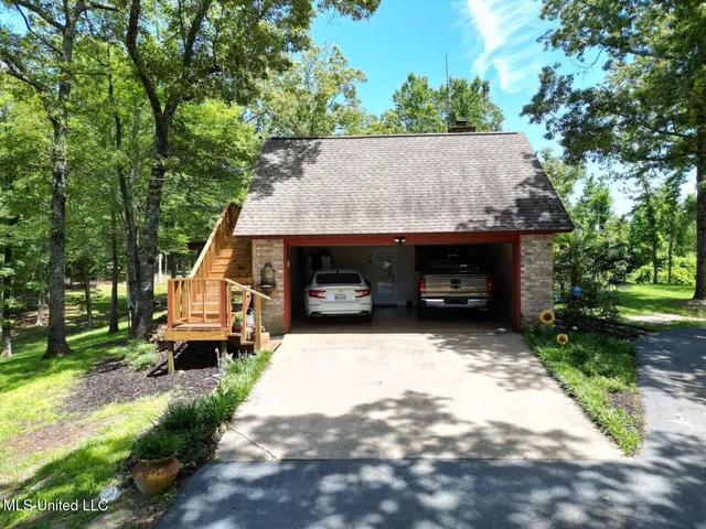 $550,000 | 18159 Highway 15, Decatur, MS 39327