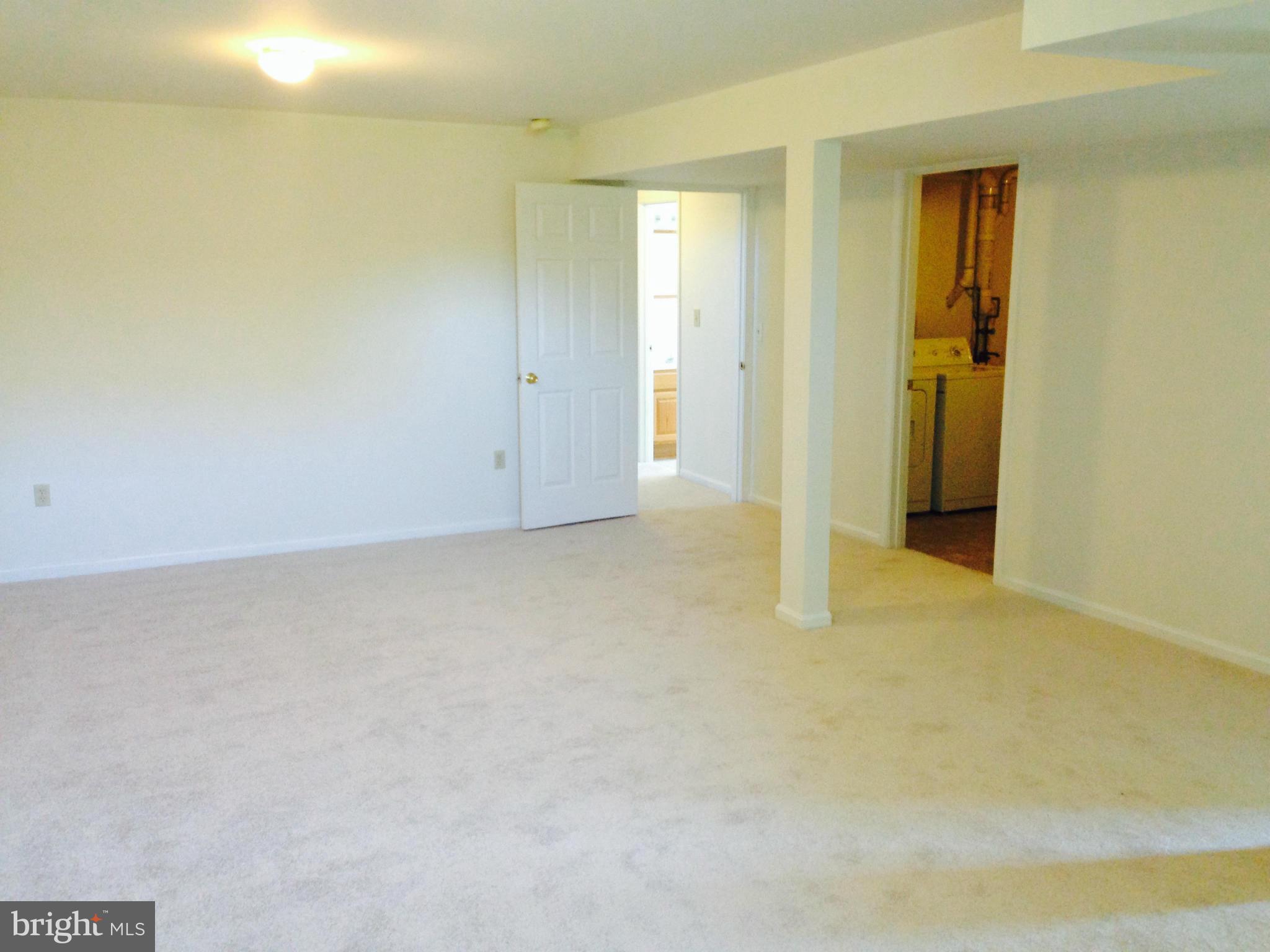 10617 Old Barn Road New Market, MD 21774 - Photo 14 of 17 Family Room