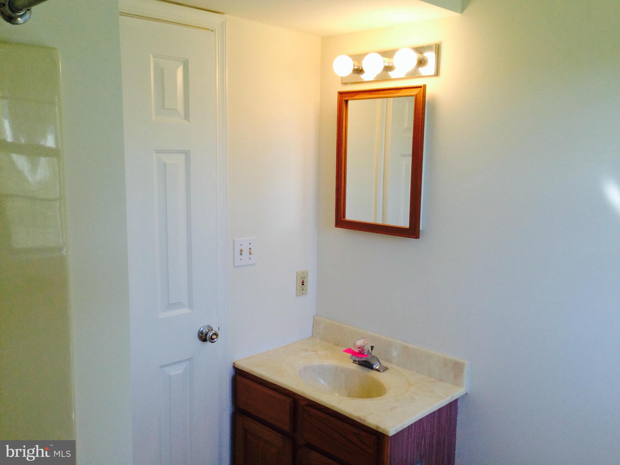 10617 Old Barn Road New Market, MD 21774 - Photo 16 of 17 Bath