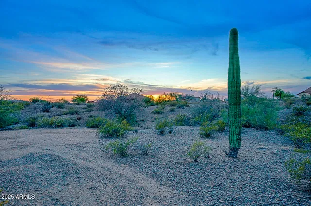 $685,000 | 0 North 92nd Avenue, Unit 26, Peoria, AZ 85383