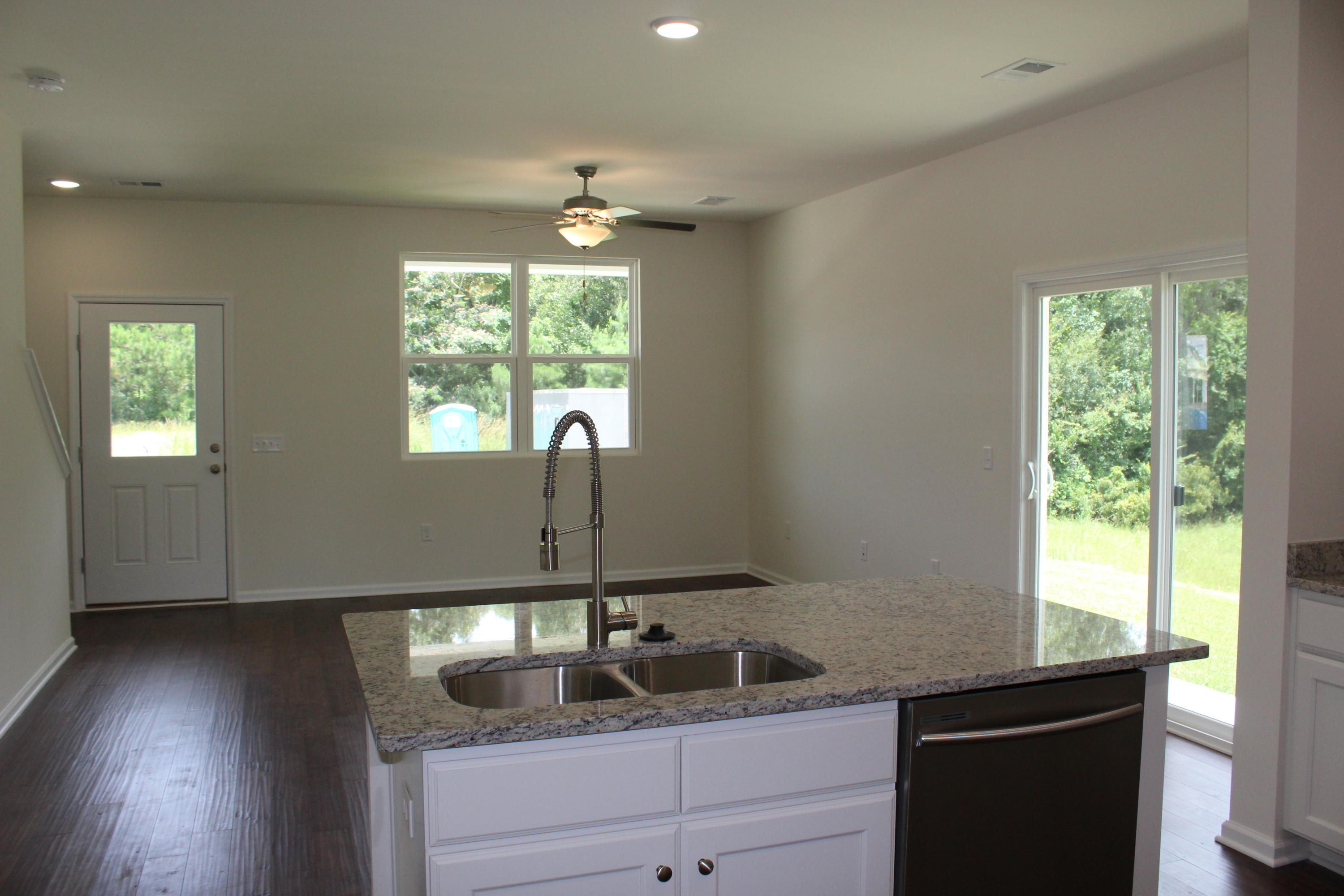 205 Woodward Road, Unit 114 Goose Creek, SC 29445 - Photo 5 of 26 IMG_3999