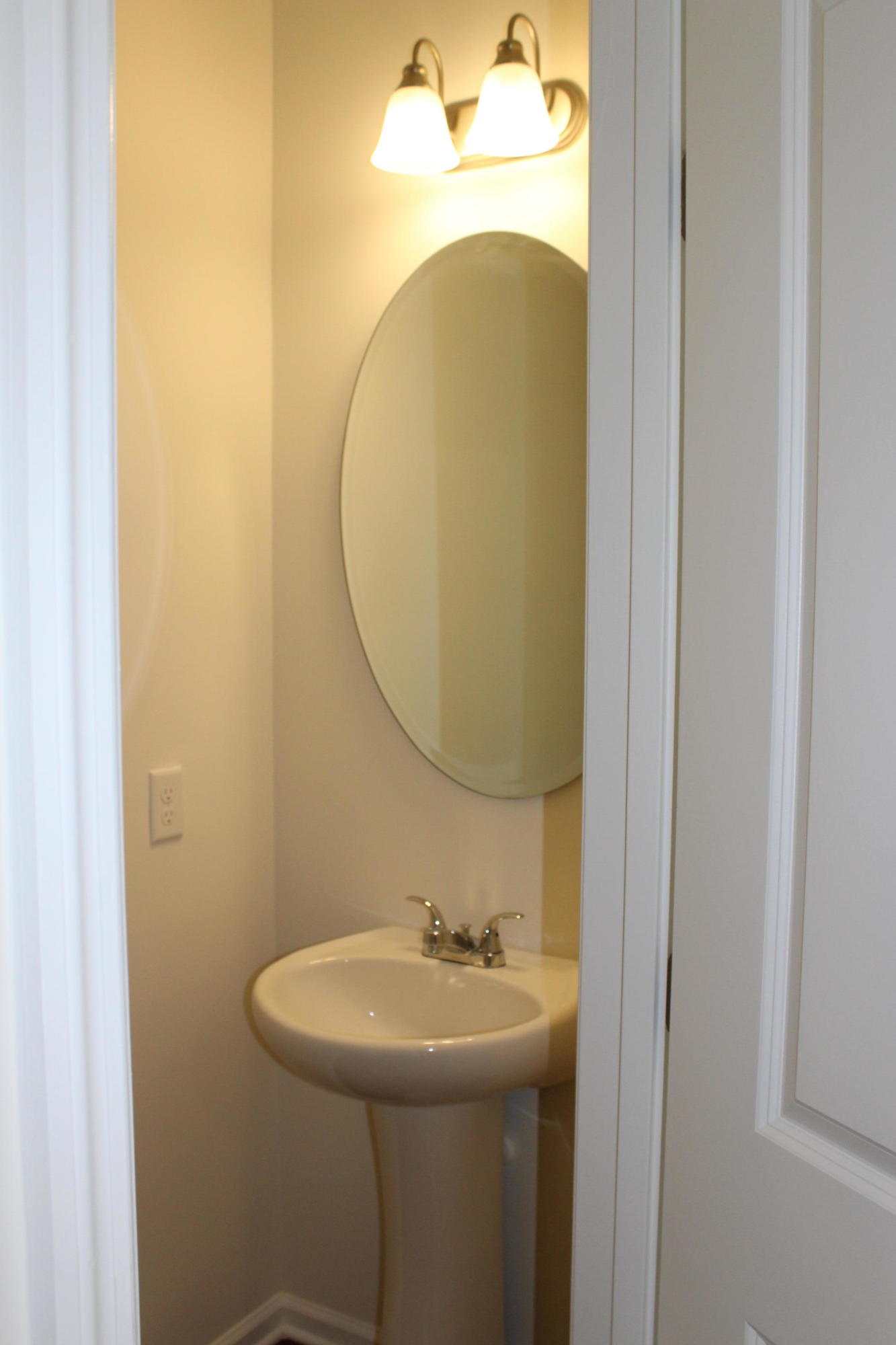 205 Woodward Road, Unit 114 Goose Creek, SC 29445 - Photo 6 of 26 Powder room