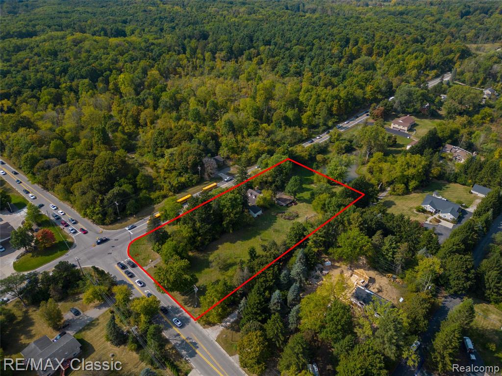 19150 Beck Road Northville, MI 48167 - Photo 12 of 20