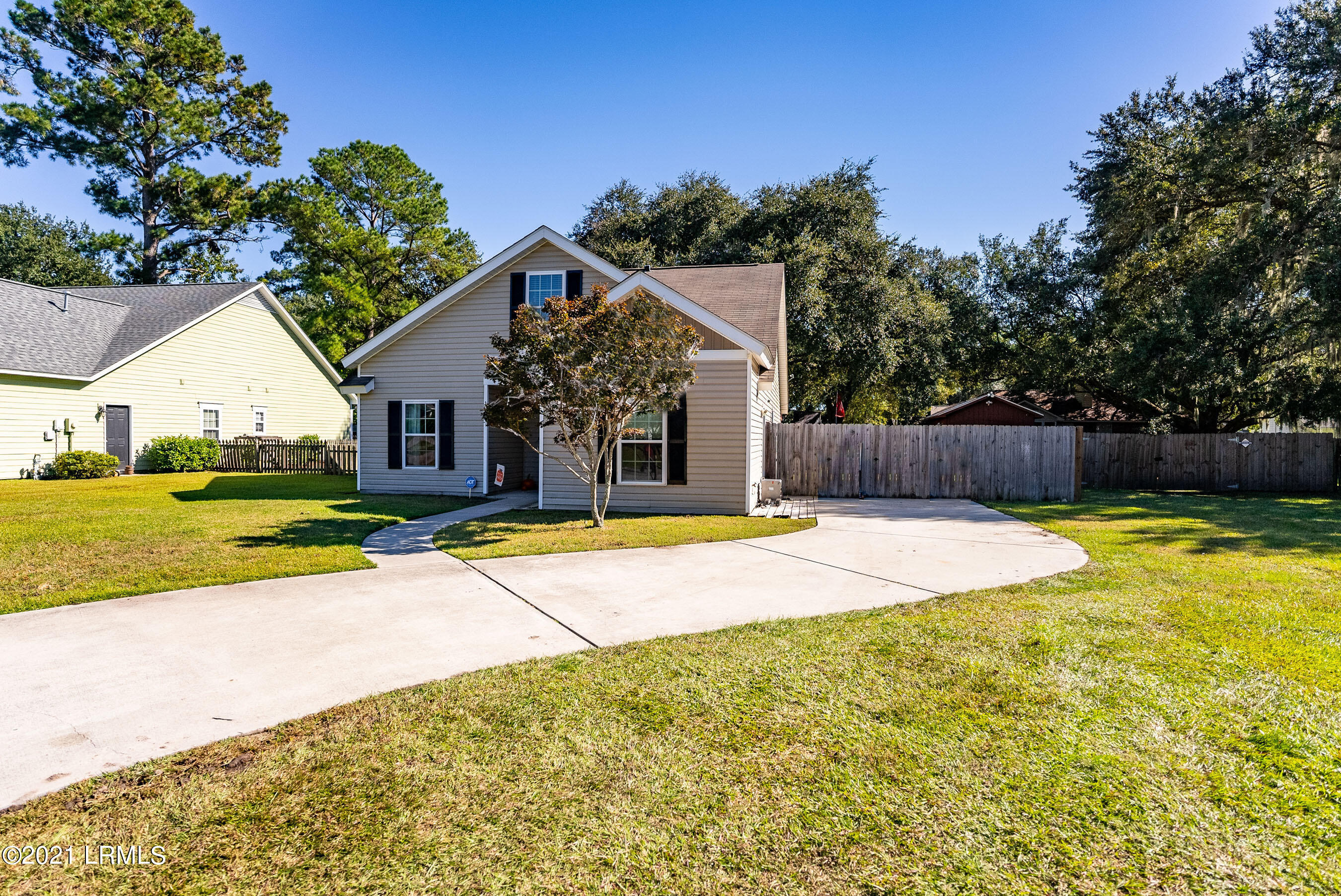 1006 Mustelidae Road Beaufort, SC 29902 - Photo 3 of 33 _DSC6661-1.jpg-FULL