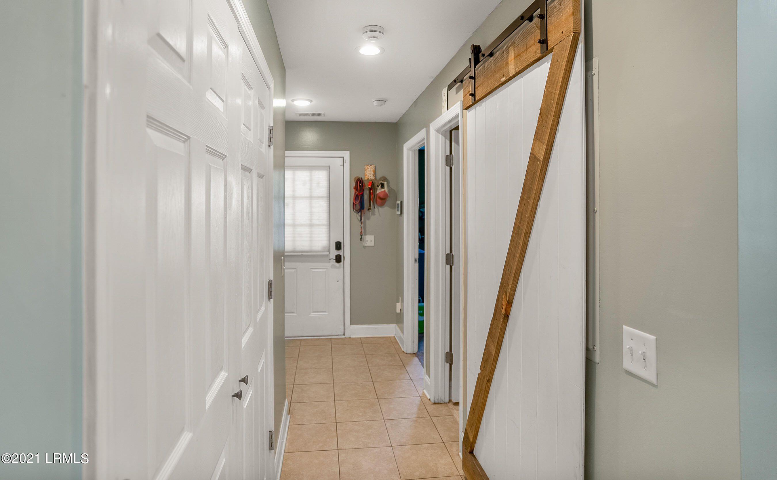 1006 Mustelidae Road Beaufort, SC 29902 - Photo 4 of 33 _DSC6614-95-1.jpg-FULL