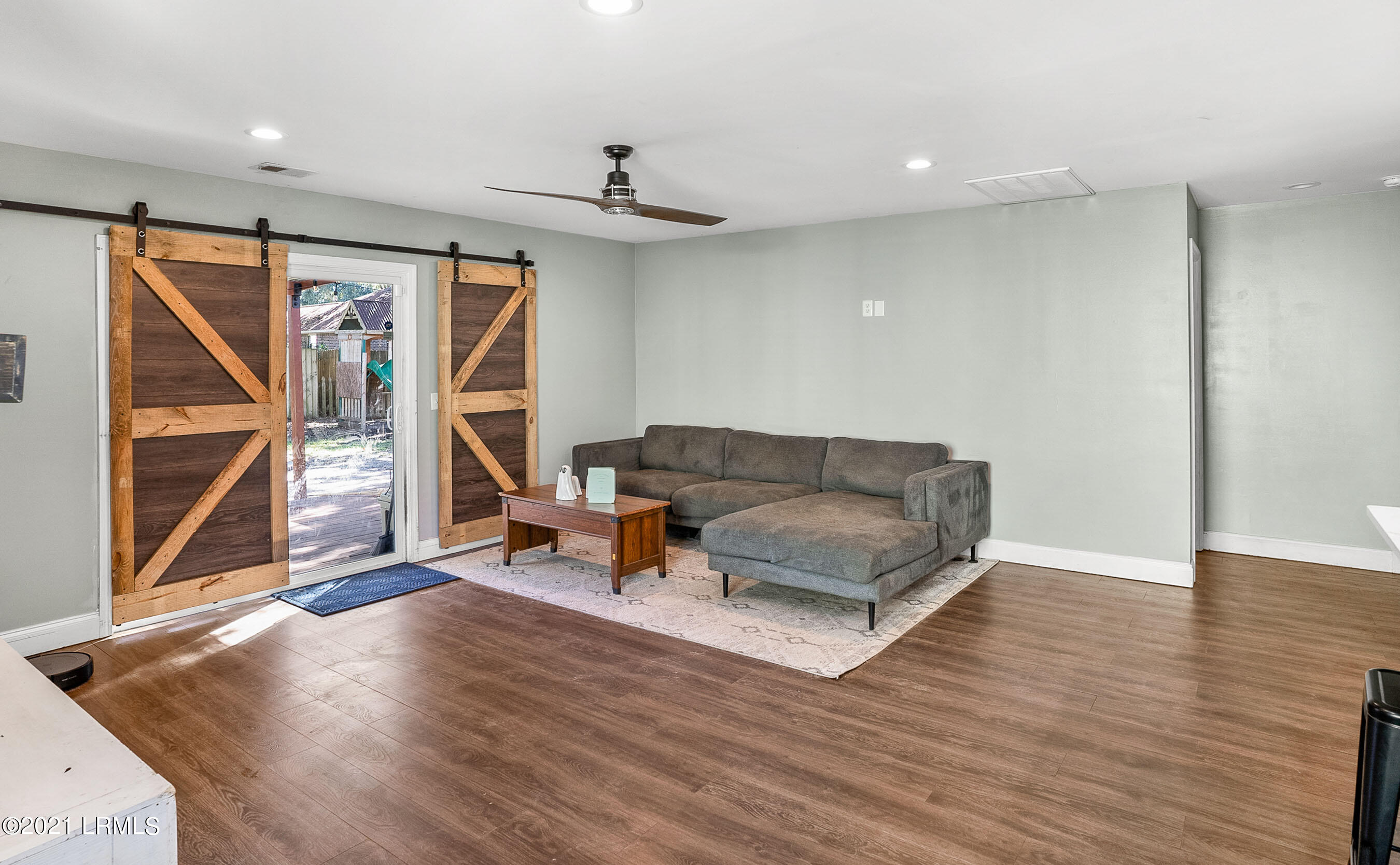 1006 Mustelidae Road Beaufort, SC 29902 - Photo 8 of 33 _DSC6549-45-1.jpg-FULL