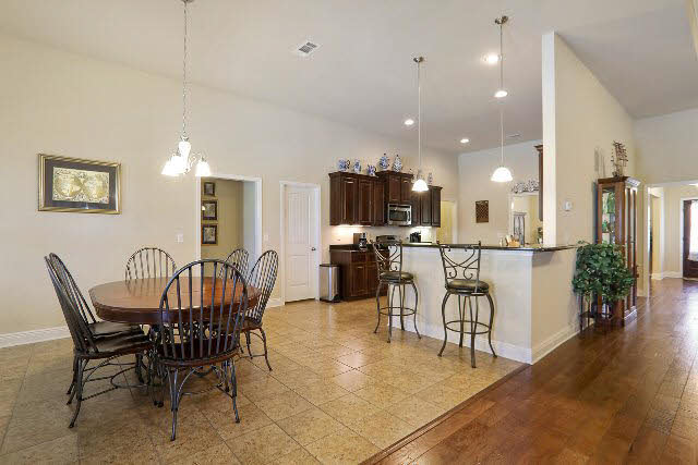 4096 Craigend Loop Gulf Shores, AL 36542 - Photo 13 of 21 Breakfast Area