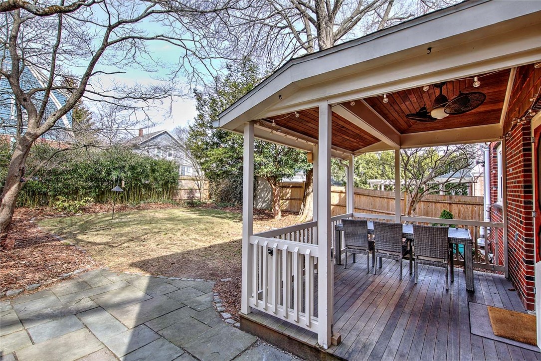12 Holly Street Providence, RI 02906 - Photo 42 of 44