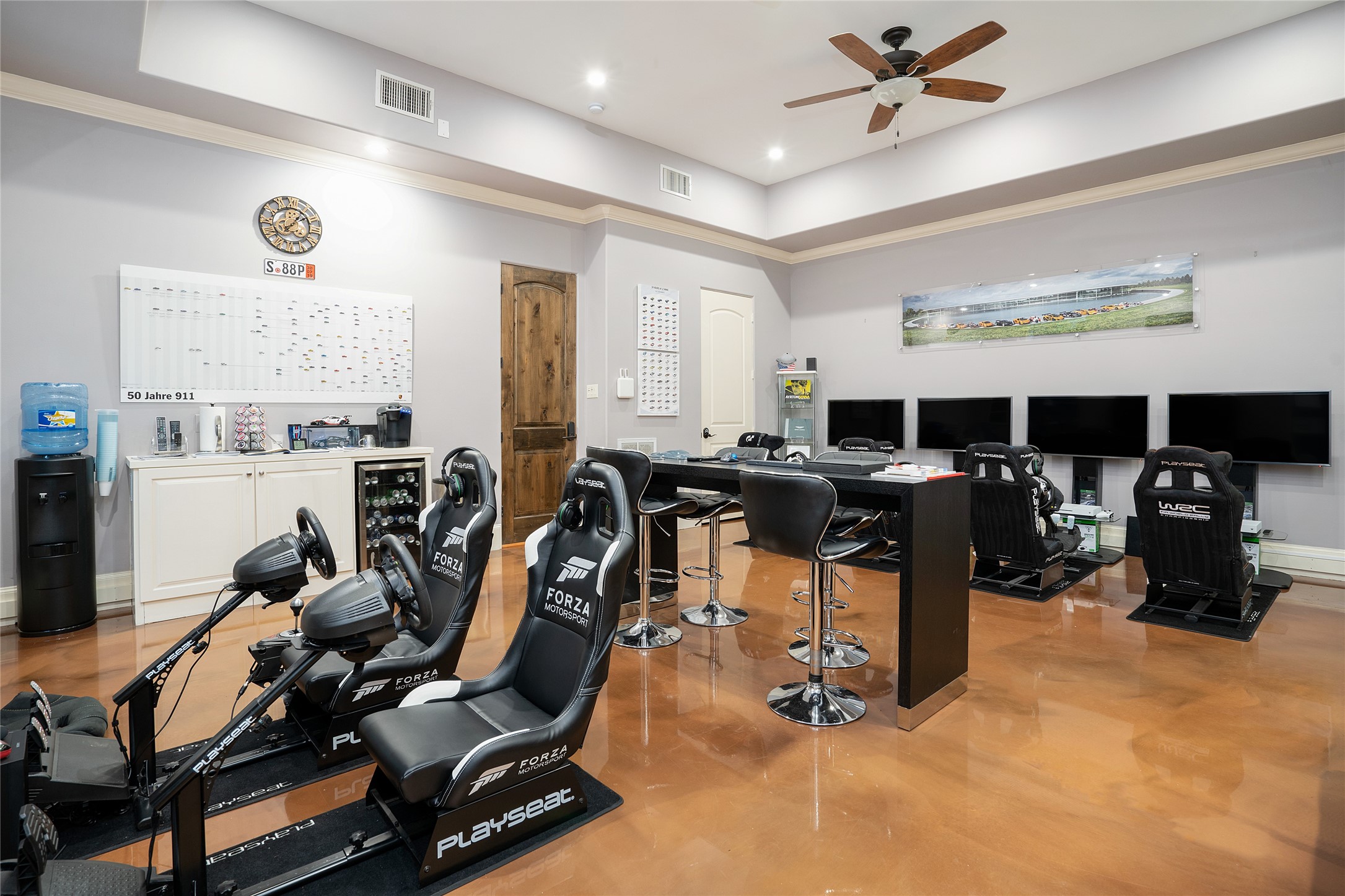 4119 Allen Street Houston, TX 77007 - Photo 6 of 42 Large media room