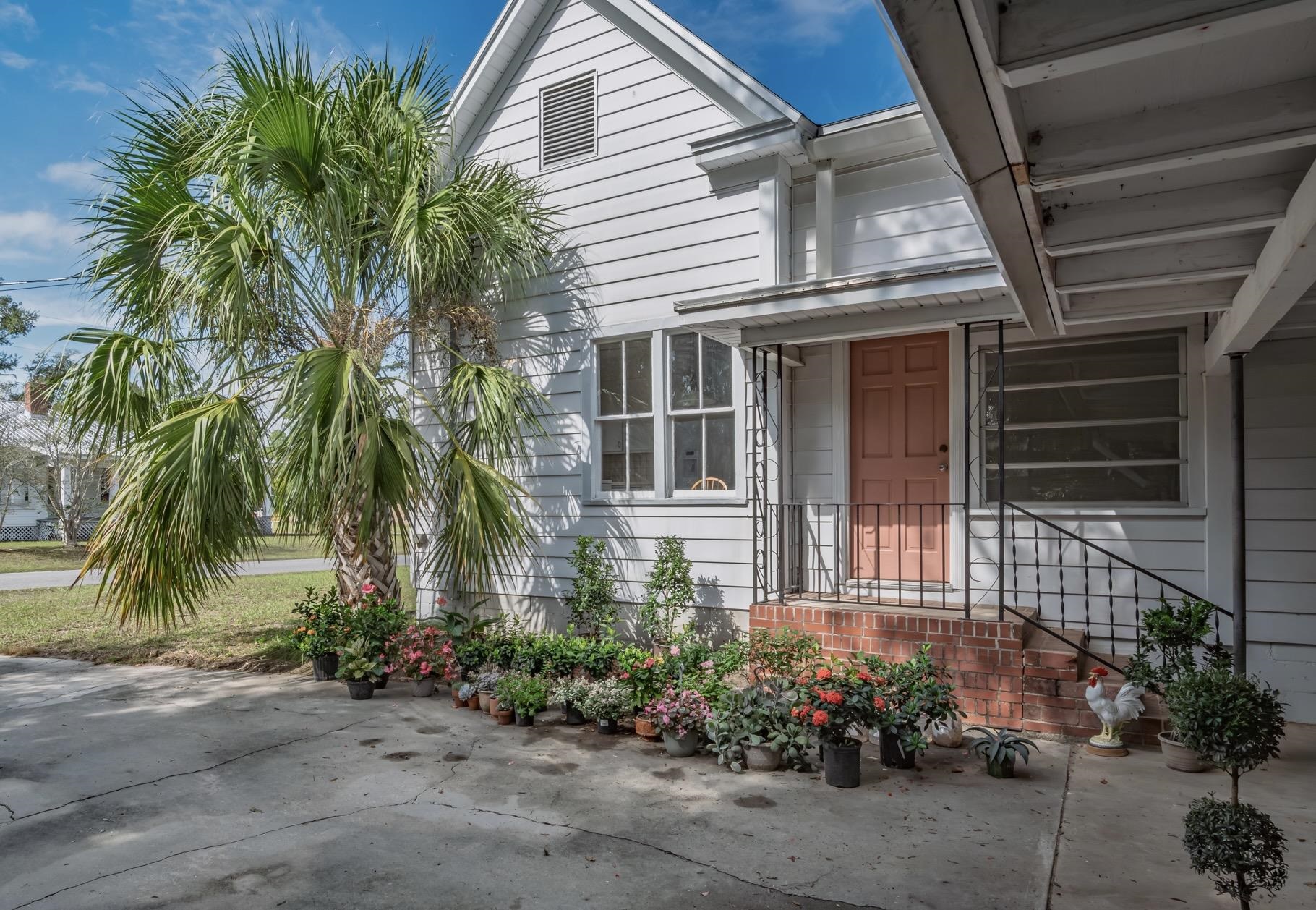 415 West Main Street Perry, FL 32347 - Photo 8 of 44