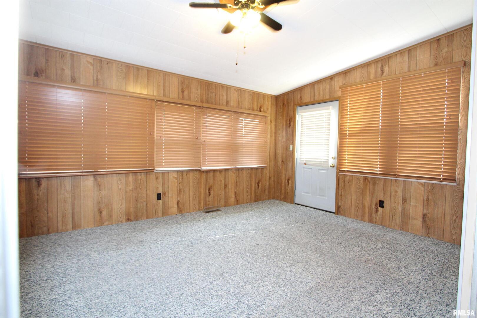 1510 7th Avenue South Clinton, IA 52732 - Photo 11 of 32
