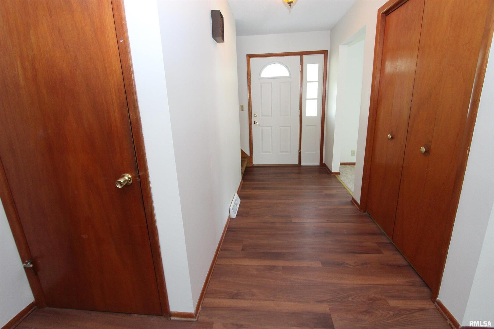 1510 7th Avenue South Clinton, IA 52732 - Photo 17 of 32