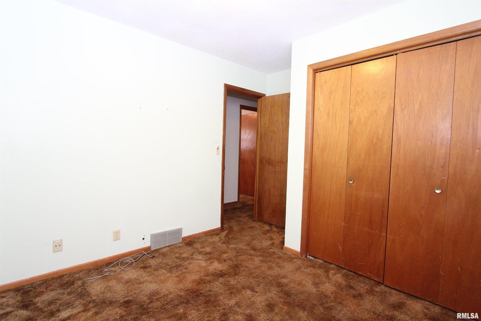 1510 7th Avenue South Clinton, IA 52732 - Photo 26 of 32
