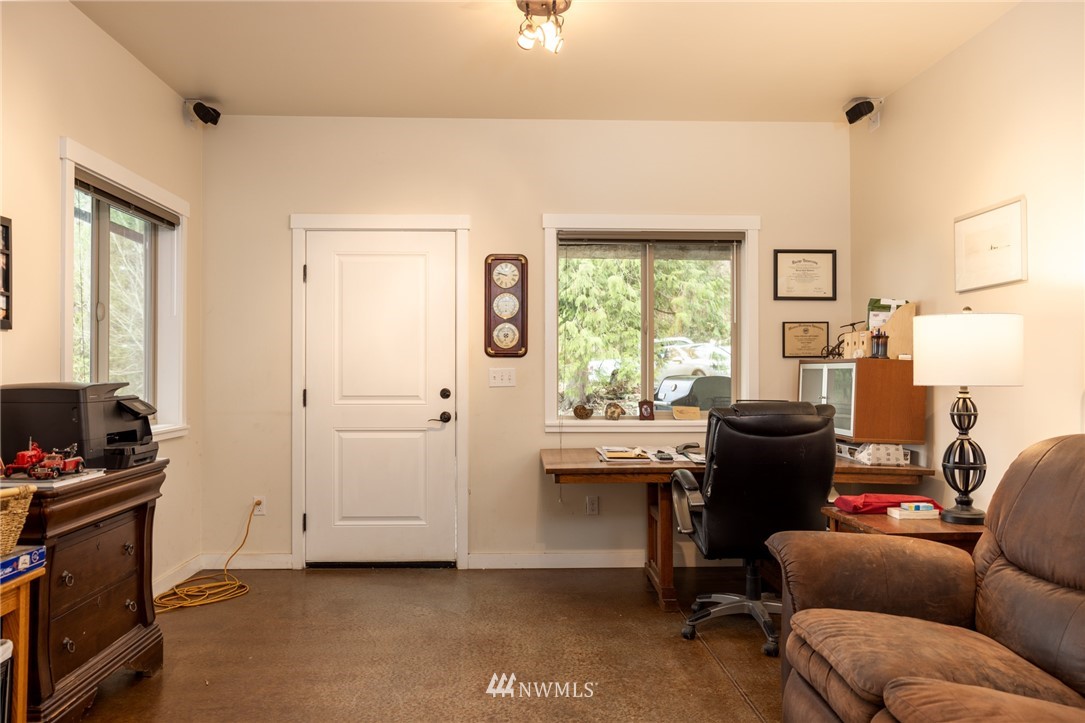 7655 F F & S Grade Road Sedro-Woolley, WA 98284 - Photo 12 of 22 Gallery Image 12