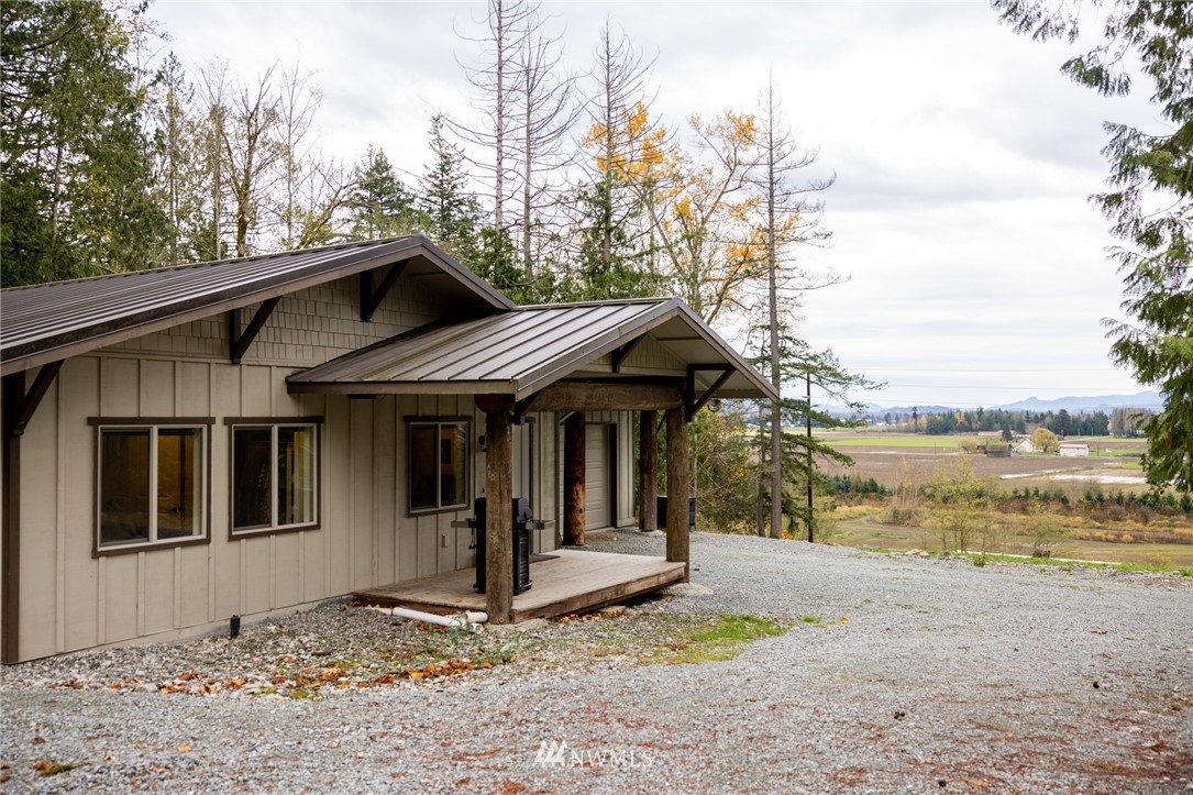 7655 F F & S Grade Road Sedro-Woolley, WA 98284 - Photo 5 of 22 Gallery Image 5