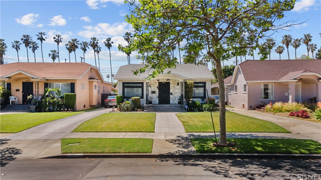 5013 5th Avenue, Los Angeles, CA 90043 Compass