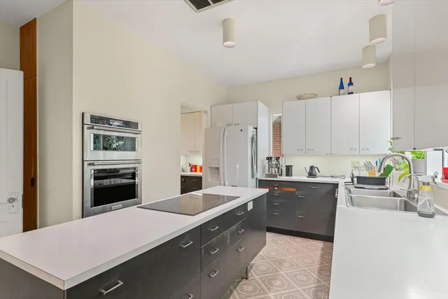 $735,000 | 1109 Douglas Avenue, Urbana, IL 61801