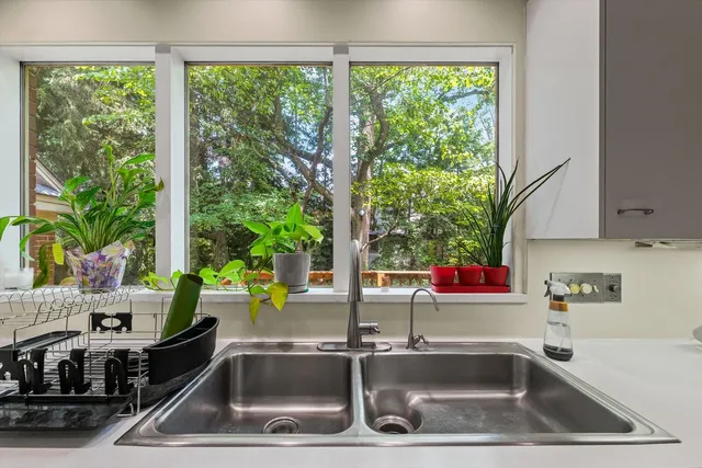 $735,000 | 1109 Douglas Avenue, Urbana, IL 61801