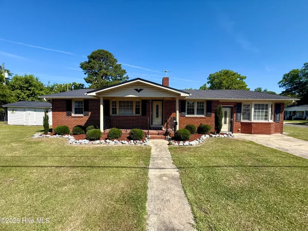 $219,000 | 200 1st Street, Williamston, NC 27892