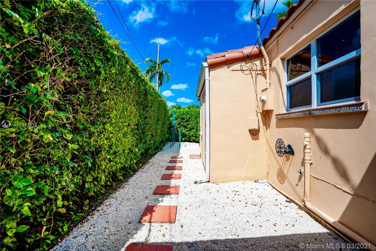 800 Southwest 28th Road Miami, FL 33129 - Photo 31 of 38