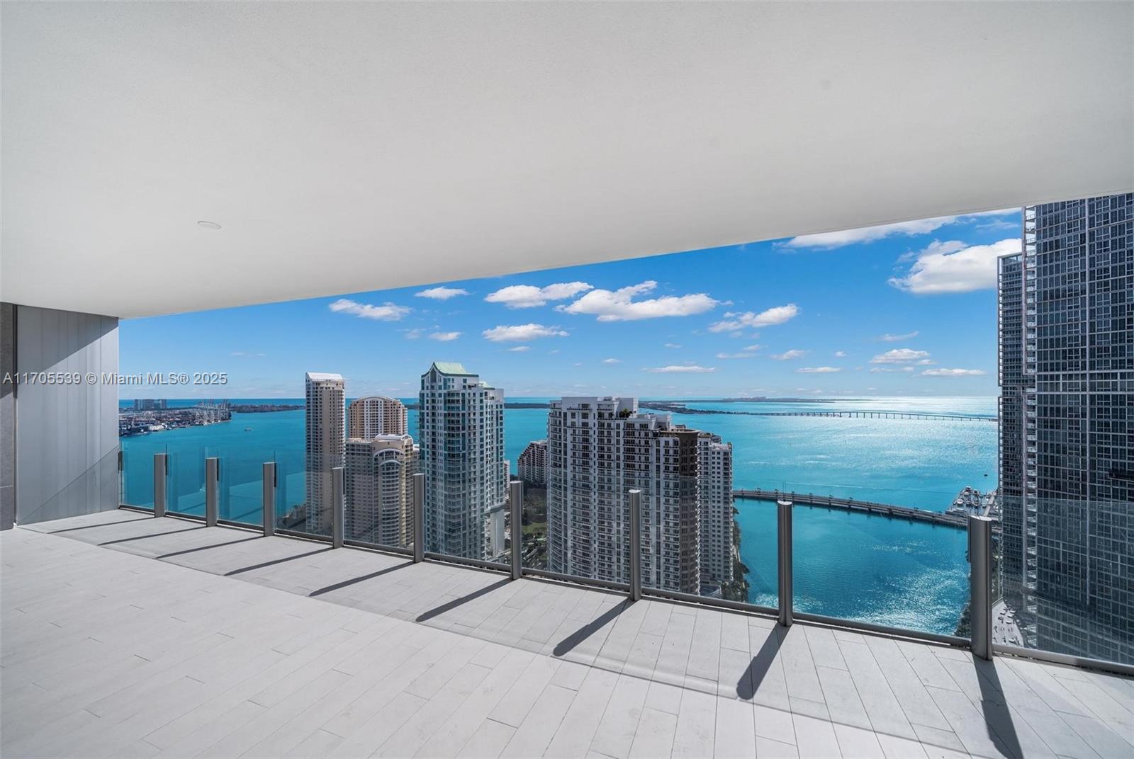 300 Biscayne Blvd Way, Unit 3802 Miami, FL 33131 - Photo 1 of 32