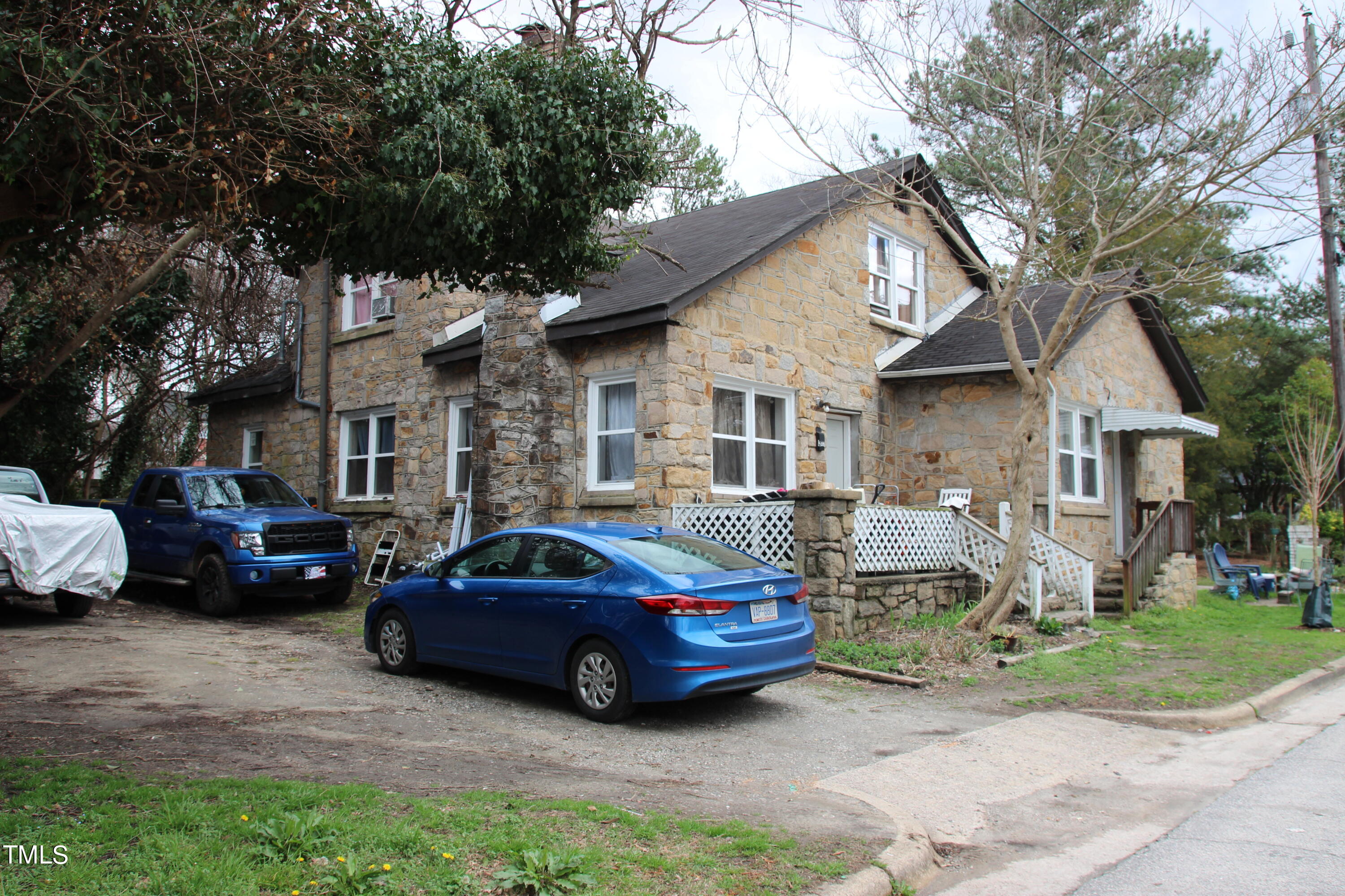 303 South State Street Raleigh, NC 27601 - Photo 21 of 29 Exterior Side