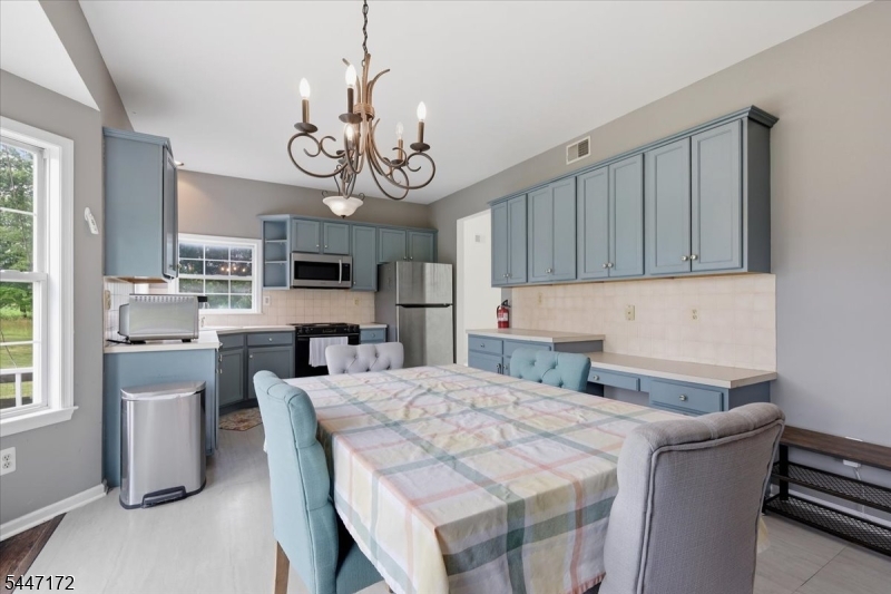 163 Bryans Road Hampton, NJ 08827 - Photo 13 of 47