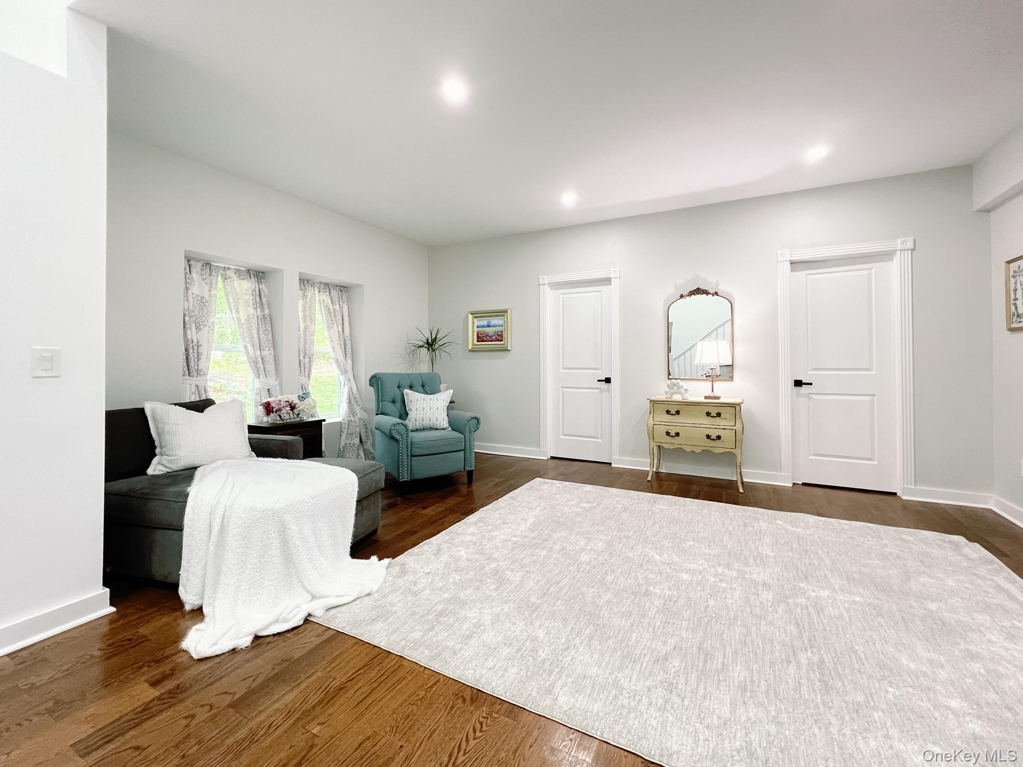 82 Hampton Road Marlboro, NY 12542 - Photo 5 of 34