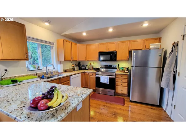 $395,000 | 3291 Osage Street, Springfield, OR 97478